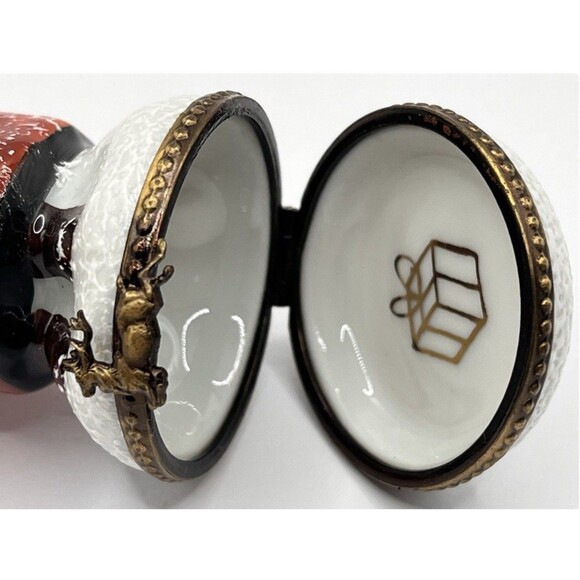 Limoges France Peint Main Ltd Ed Signed Santa w/Bear Trinket Box Wreath Clasp - Picture 8 of 8